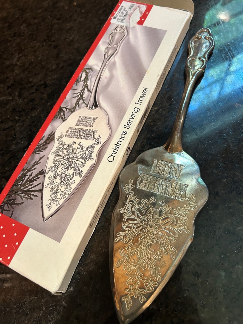 Vintage Merry Christmas Silver Tone Cake / Pie Server